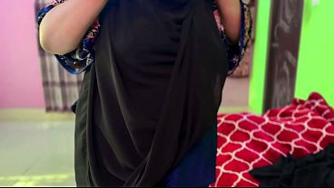 Arabian Big Ass Beautiful Fat Pig Hot Muslim Egyptian Girl is Supper honry & Open her huge booty & I start Masturbat