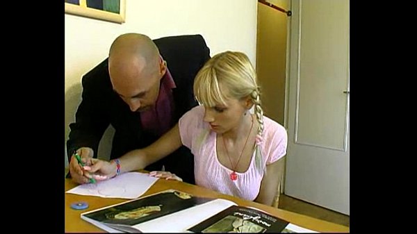 Blonde teen - Free Porn Videos