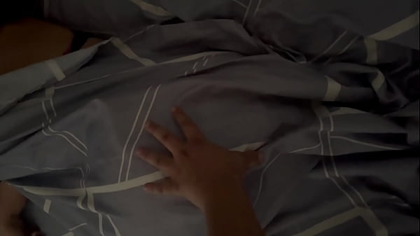 Esperei todos sa&iacute;rem e peguei minha cunhada no banheiro!