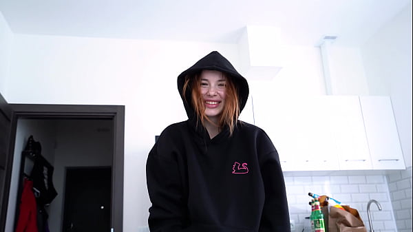 Red-Haired Beauty's Mind-Blowing Blowjob Positions at Home