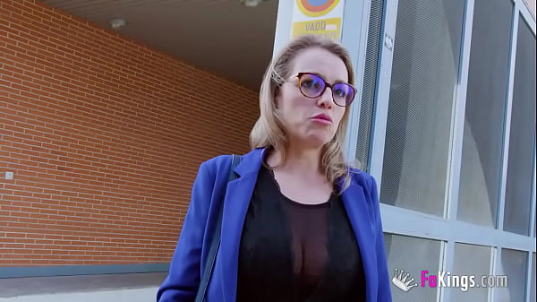 Eager left her job for porn! A win-win situation for all of us :-D