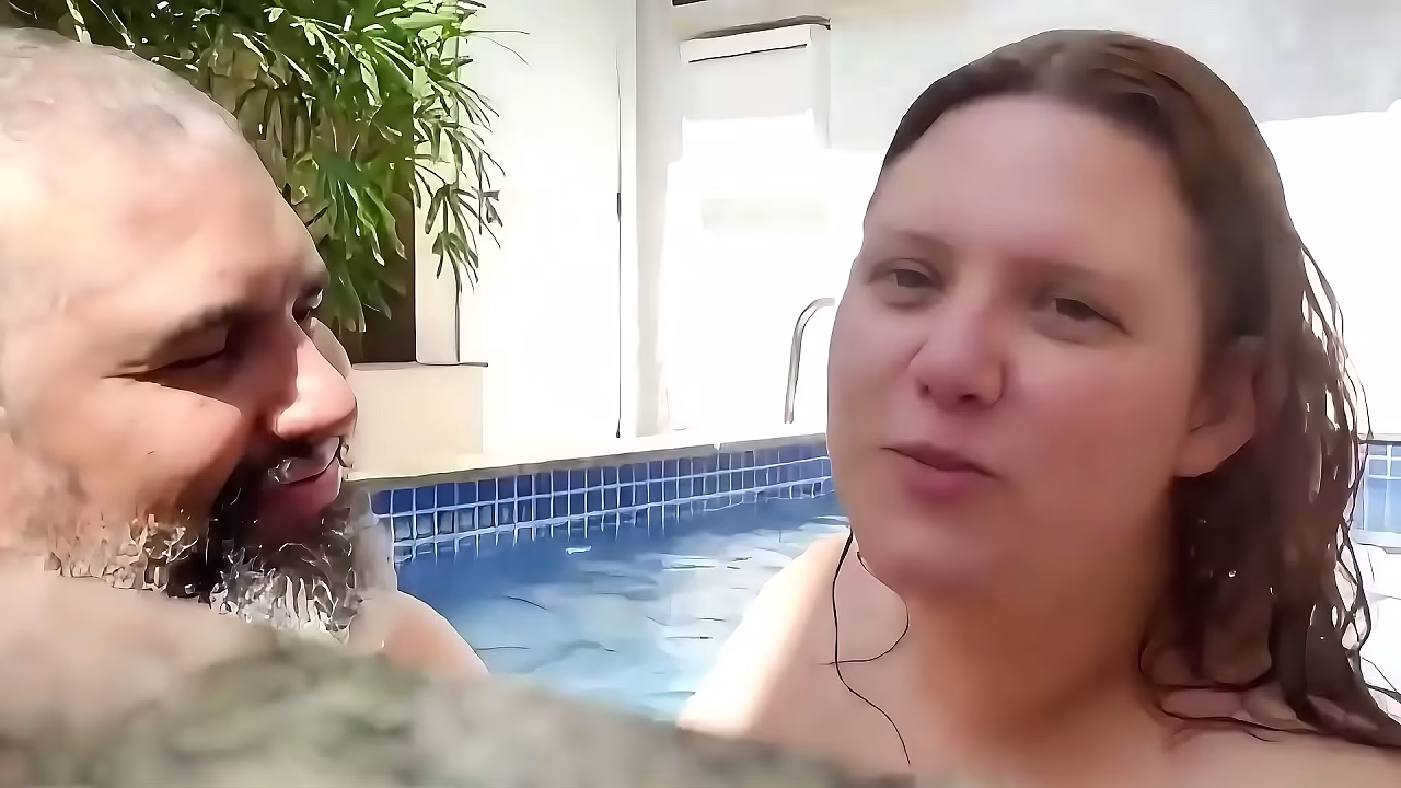 ¿Solo quieres tener sexo durante las noches de intercambio de parejas? La importancia de la intimidad entre dos personas.
                    amateur swimming pool swingers muchos negros