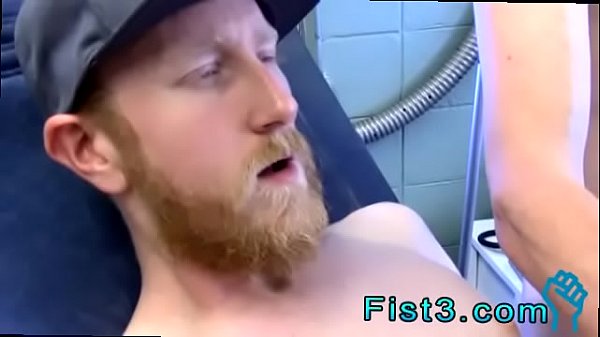 Sexy bear men fisting and gay cumming After he’s opened up with