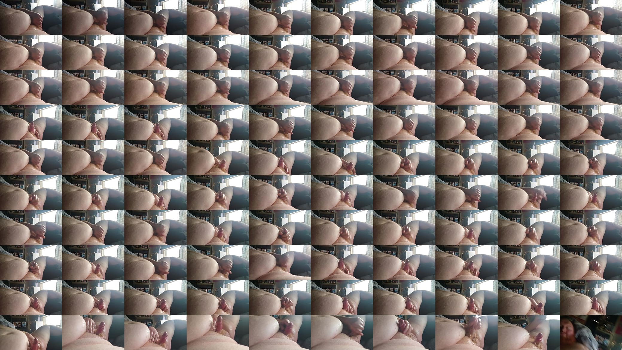 Just relaxing while rubbing one out 预览图