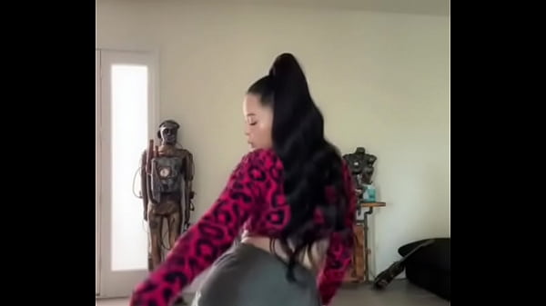 Fellation Sensationnelle D'une Jeune Fille