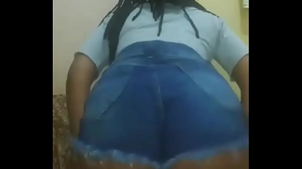 Twerk Short Corto HOT