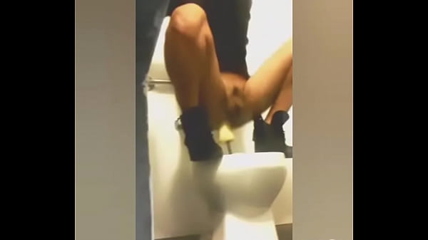 Tragándome una buena pieza grande y dura como l...