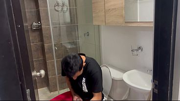 I discover my stepbrother is a porn addict and I calm his cravings with a great fuck