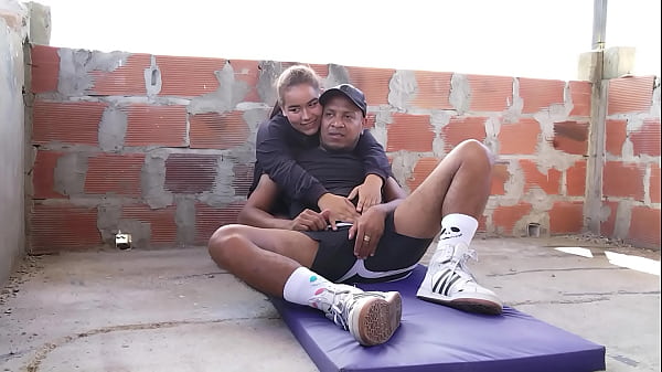MY TIRED AND SWEATY BOYFRIEND MAKES ME HORNY AND I CAN'T AVOID ASKING HIM TO FUCK ME-highlight-