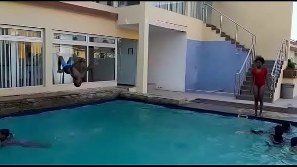 Salope Mozambicaine Fait Une Pipe