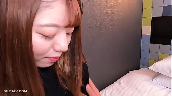 Get a cute minimum girl with a lot of smiles on her character who seems to be liked by everyone! I'm doing vaginal cum shot to my heart's content!