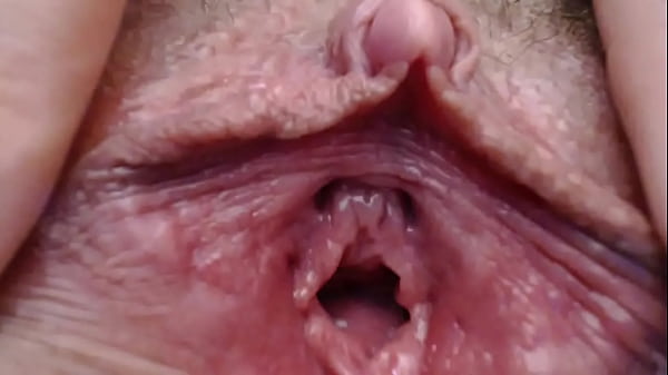 Amateur big clit rubbing orgasm in closeup webcam