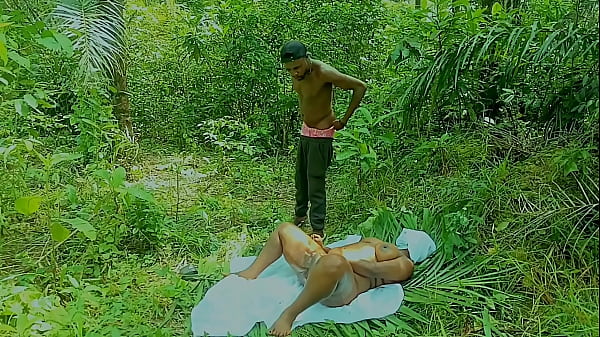 NEW PORN KING FUCK AMATEUR BBW GODDESS IN THE BUSH