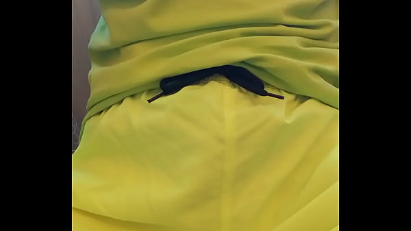 Download Video - PEEING in pants