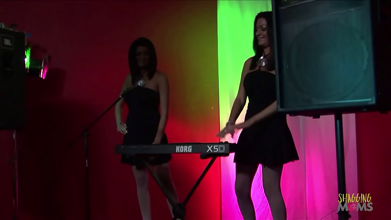 After playing the keyboard the brunette and blonde milfs take a break by having a foursome