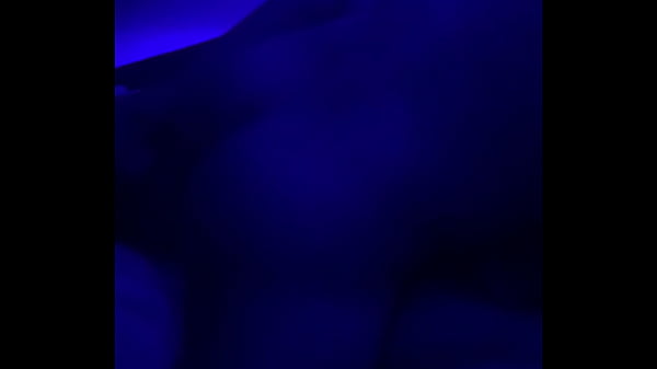 Mangeur Fixe Frappant Ma Femme