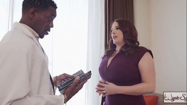 Curvy Maggie Green Gets Her White Pussy Destroyed By Jonathan Jordan’s BBC!