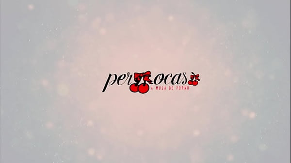 Красотка Заглатывает Хуй на Лестнице Подъезда