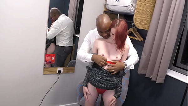 British Housewife Dark Minx found BBC in a Mall