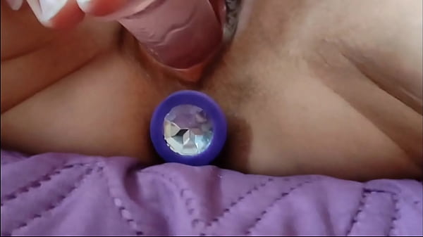 Female solo - very beautiful holes