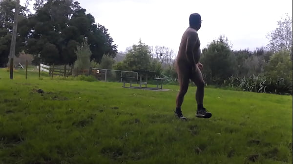 Download Video - Nude in public 2