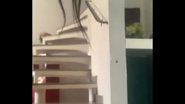 Me come na escada ????? Vou ser sua putinha