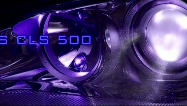 Two Blondes And A Brunette Visit Men In The Garage