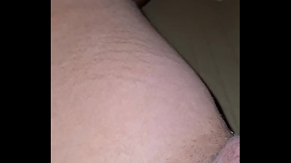 SNEAKY MASTURBATION in my clueless HOUSEMATE'S CARDBOX lol (i squirt it all inside too :))
