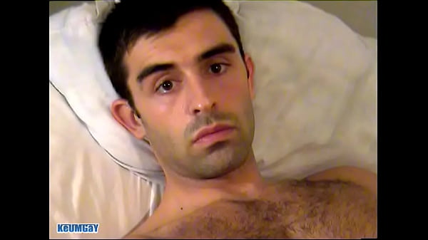 Delivery str8 guy touched by a gay in spite of ...