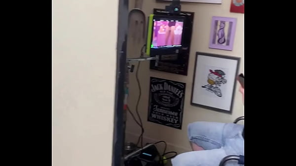 Have you guys seen what RickyGreenwoodX watches on his private cam? ?