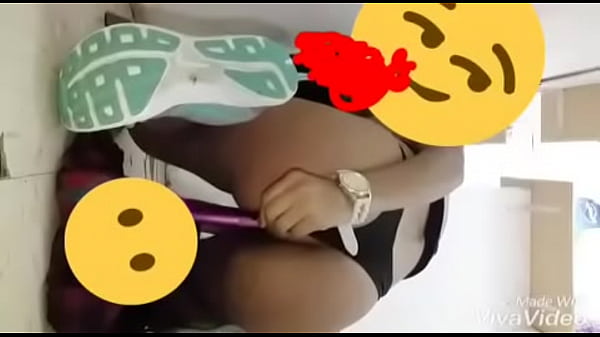 Mi novia masturbandose