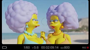 Simpson lesbian kiss