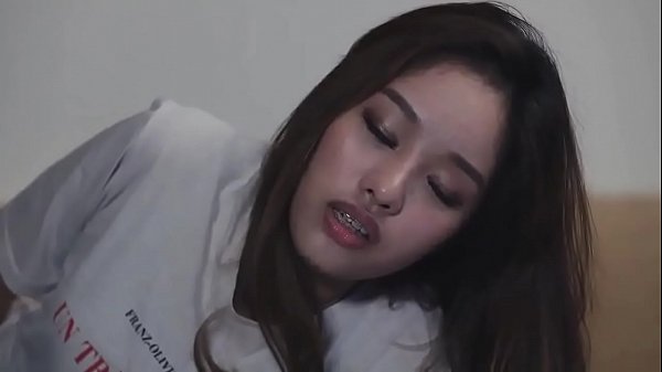 Download Video - Shock&excl; Eating 2020