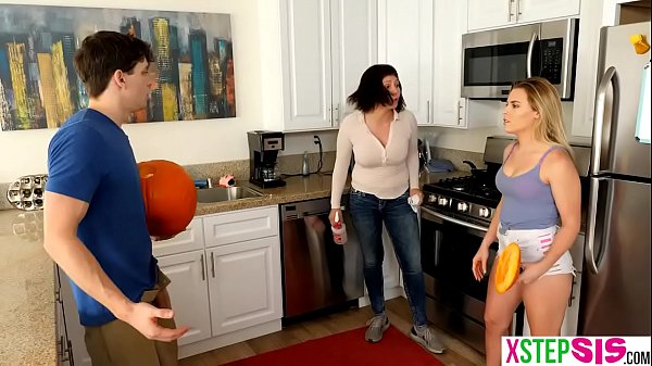 Stepsiblings fuck with in the room trying to vacuum