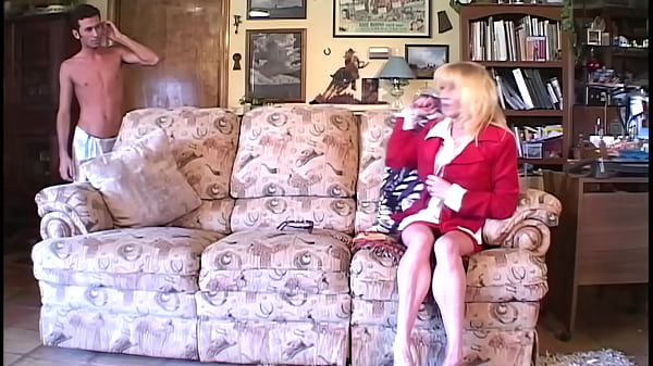 Blonde mom Kiss Gets Her Pussy Licked And Fucked