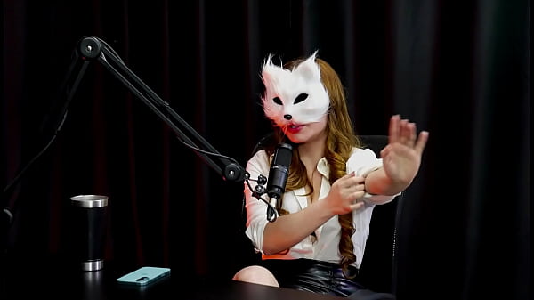 She talked about what makes her orgasm, she gets turned on by perverts who grope women on the bus, and her paraphilia... - Victoria Rubro (WATCH ON: SHEER/RED)