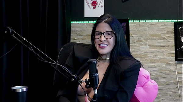 Download Video - COMPILADOS DA LETICIA BRAGA NO PAPO COM TIFANY &lpar;SWING CAST&rpar; - PARTE 2 &lpar;WATCH ON&colon; SHEER&sol;RED&rpar;