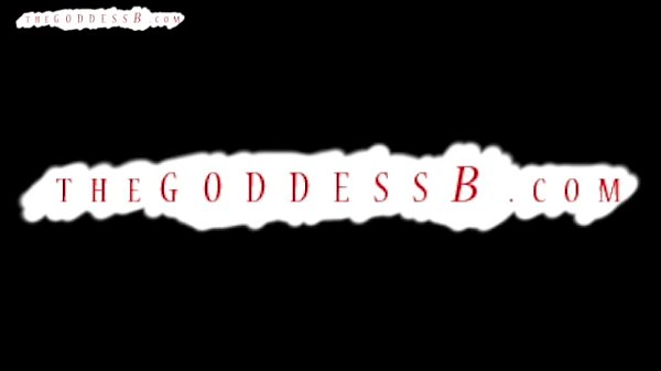 Download Video - Roxie Rae Worship Brandon Areana Toes And Soles FOOT WORSHIP