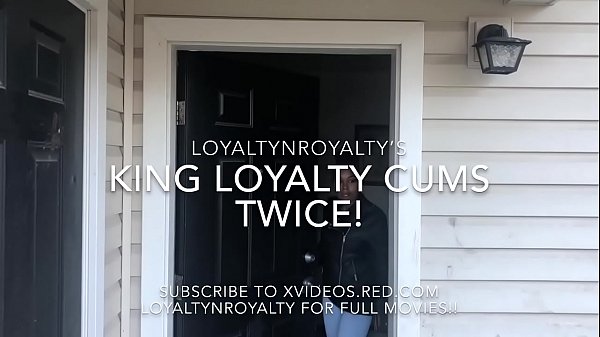 Neighbor Goes Live-Cam With LOYALTYNROYALTY!!