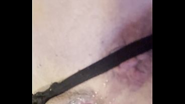 Download Video - Batendo siririca at&eacute; gozar gostoso
