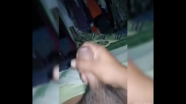 Se pajea por ver como ella tiene squirt