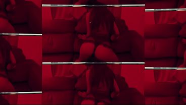 Fodendo com o comedor enquanto o marido corno est&aacute; distra&iacute;do no quarto