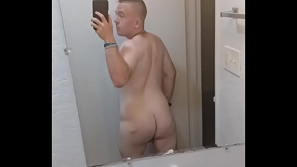 Slow motion Twerking the mirror