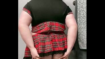 Gothic School Bitch Shakes Her Ass