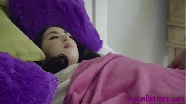 Download Video - Asian Teen step Daughter Fucks Step Dad Late Night