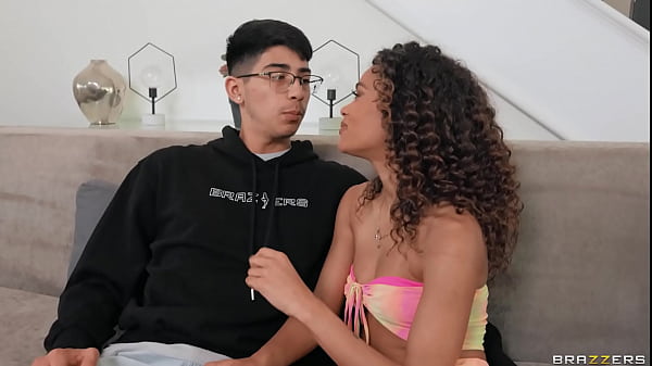 Pussy Freak On A Leash - Scarlit Scandal, Elsie / Brazzers  / stream full from www.zzfull.com/leash
