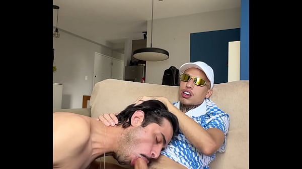 O CUZINHO DELE FICOU MOLHADINHO IGUAL BUCETA DE...