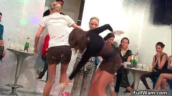 Groupe Cornée De Filles Euro Se