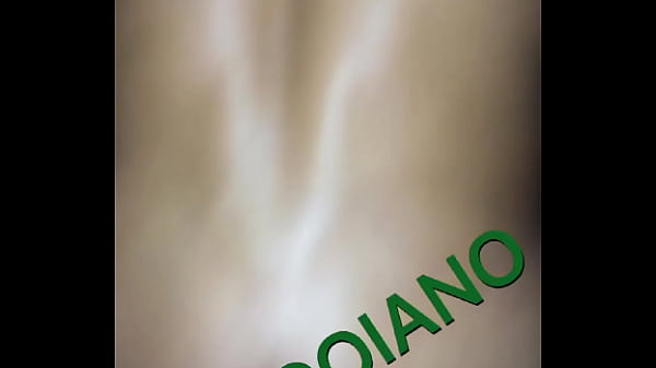 Download Video - Macho na academia &comma; cadela na cama