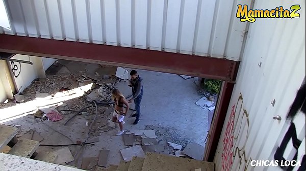 MAMACITAZ - Big Ass Teen Vyvan Hill Fucks With Her Boyfriend Outdoor